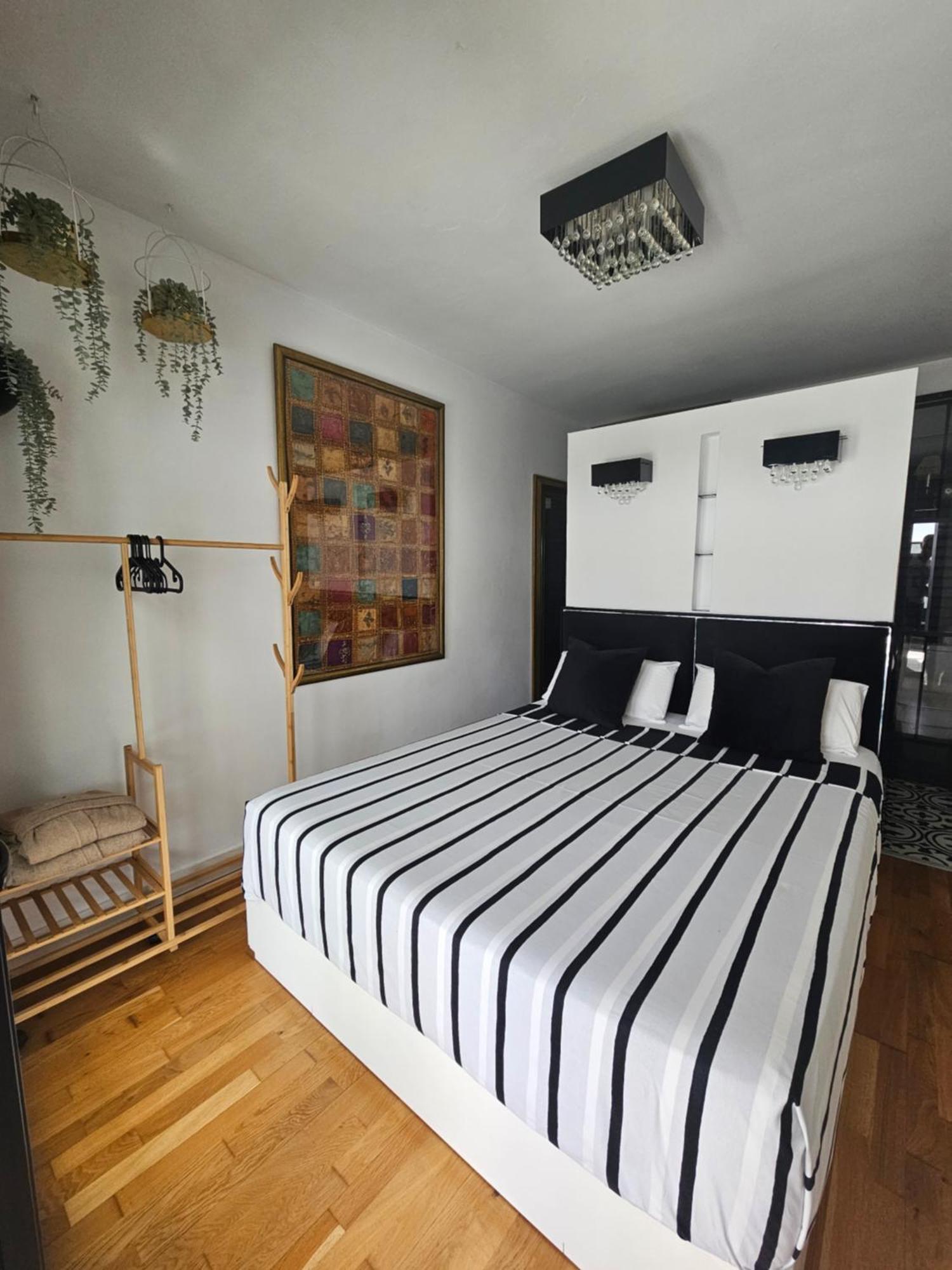 Marysol B Con Terraza Y Piscina Privada Feriehus